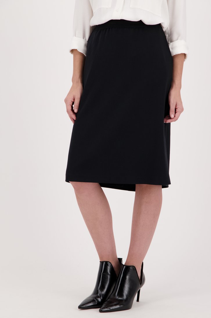 Le devant de Jupe noire à taille élastique de Claude Arielle pour Femmes