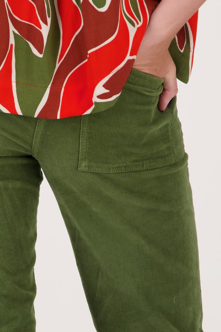 Detail van Kaki corduroy broek - mom fit door Libelle voor Dames