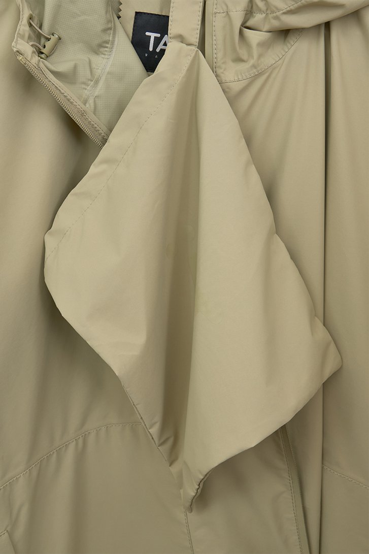 Productfoto 3 van Kaki waterproof cape  door Tantä voor Dames