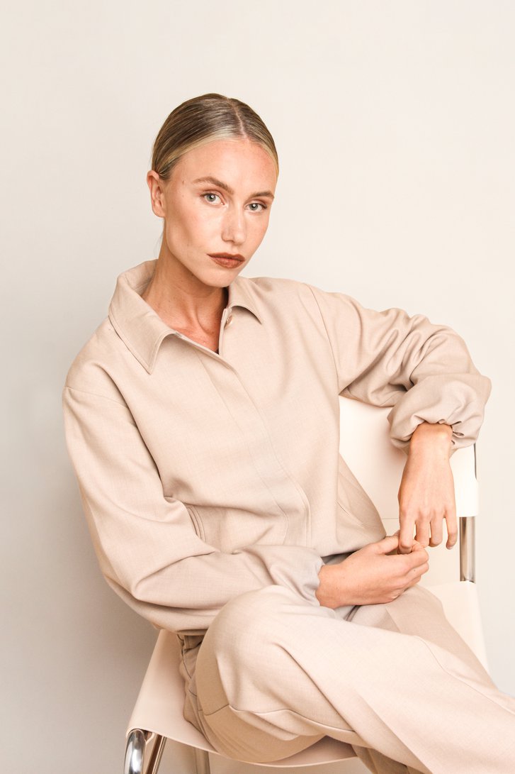 Extra foto 5 van Lichtbeige vest met hemdkraag door D'Auvry voor Dames