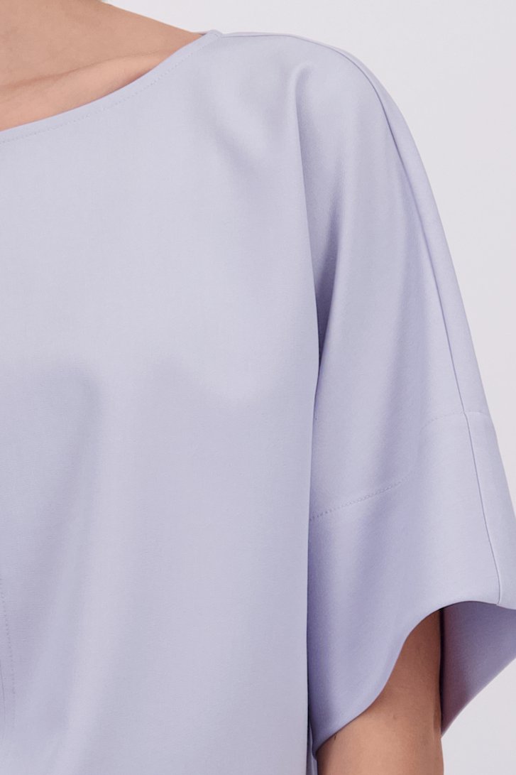 Detail van Lichtblauwe blouse met driekwartmouwen door D'Auvry voor Dames