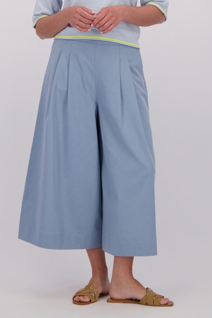Detail van Lichtblauwe culotte met elastische tailleband door Libelle voor Dames