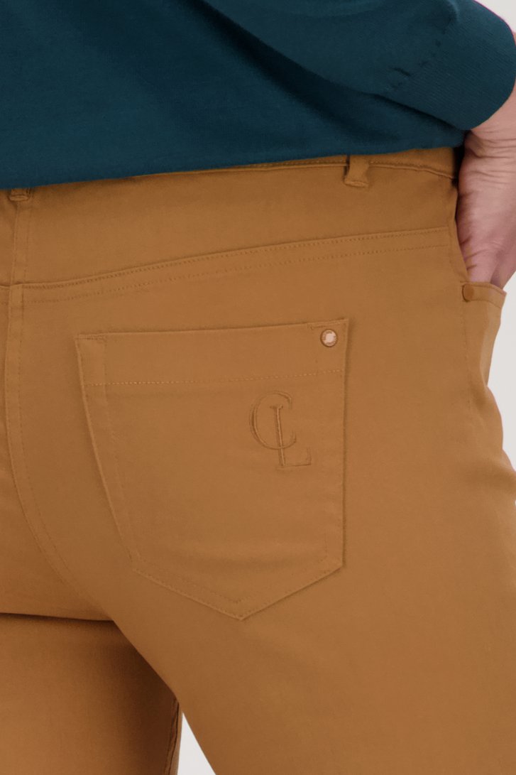 Lichtbruine stretchbroek met elastische tailleband van Claude Arielle voor Dames