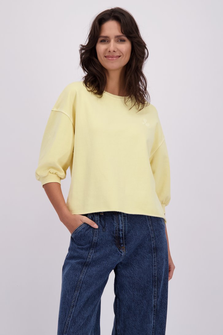 Voorkant van Lichtgele sweater met 3/4 mouwen door Louise voor Dames