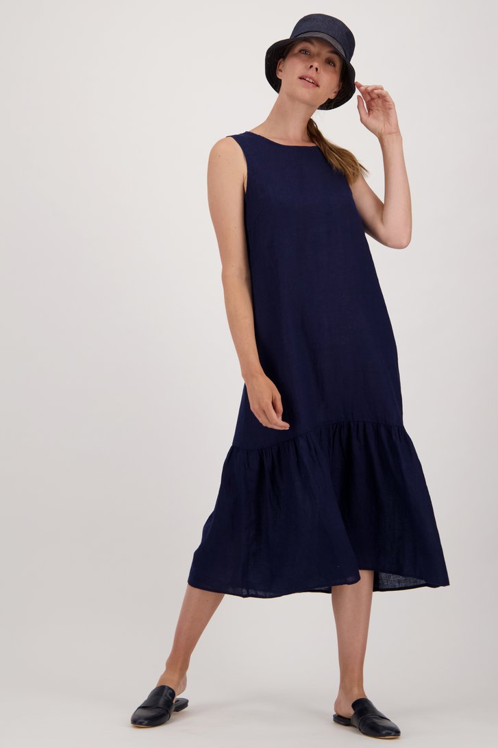 Une robe hotsell bleu foncé