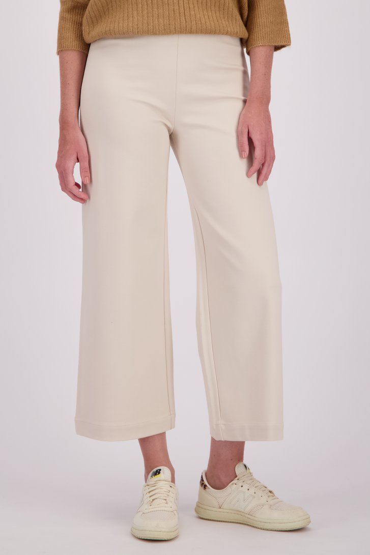 Voorkant van Losse beige broek  - 7/8 lengte door Libelle voor Dames