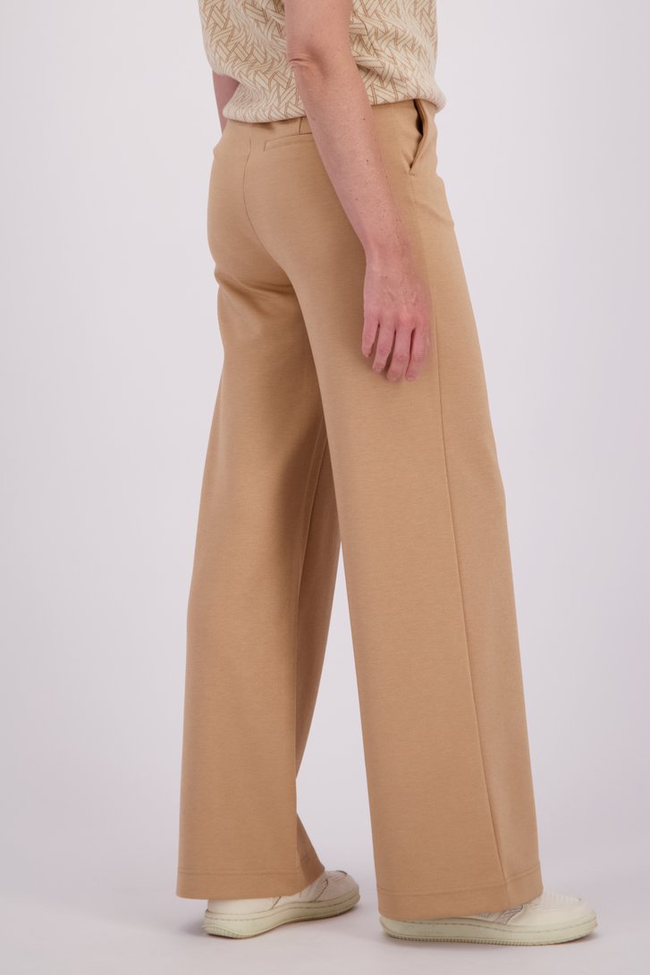 Achterkant van Losse lichtbruine broek met hoge taille door Libelle voor Dames