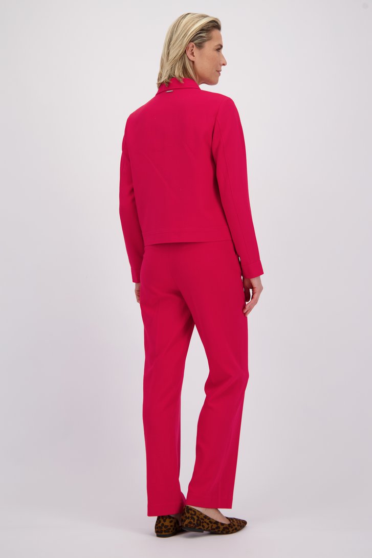 Achterkant van Losse rode broek door Claude Arielle voor Dames