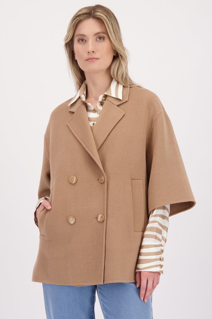Le dos de Manteau beige à manches courtes de D'Auvry pour Femmes