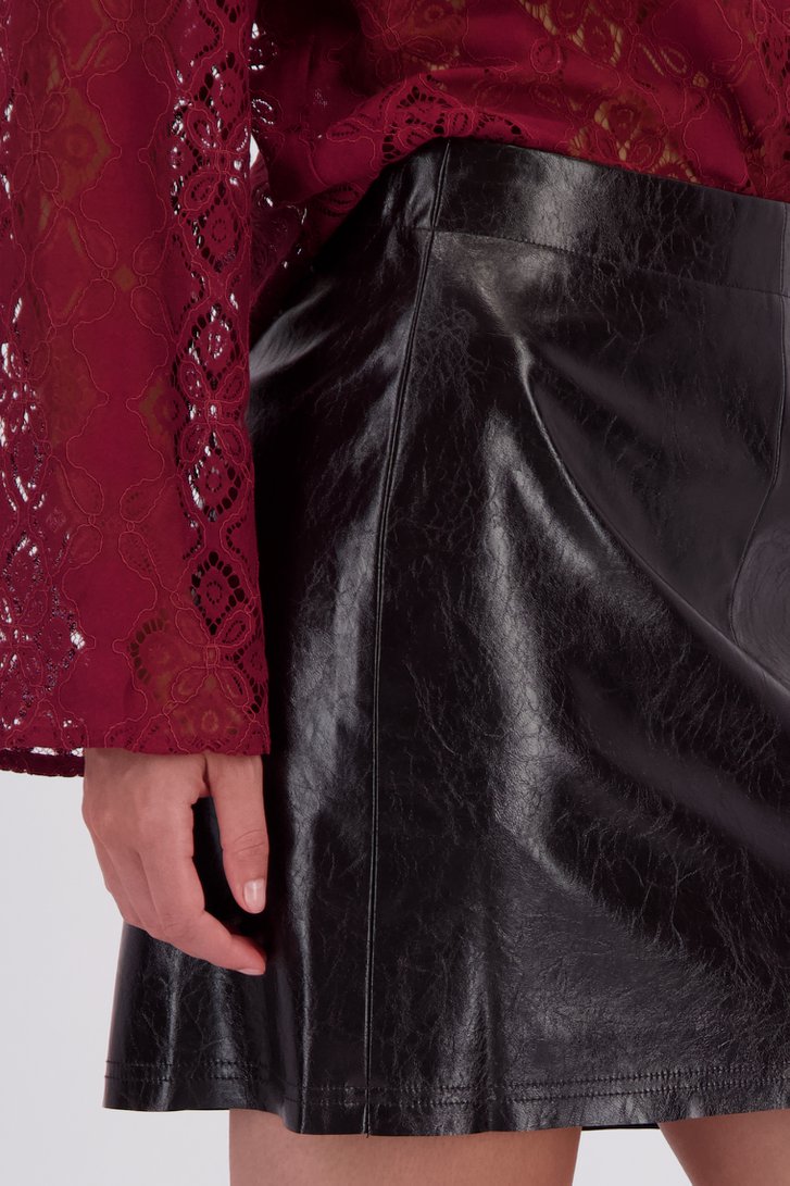 Détail de Mini-jupe marron aspect cuir de JDY pour Femmes