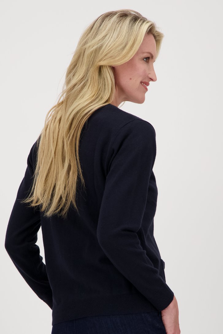 Navy cardigan met ton-sur-ton knopen van Claude Arielle voor Dames