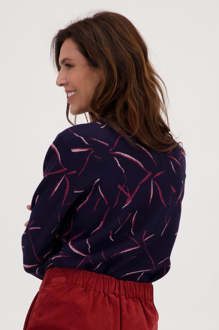 Navy truitje met bordeaux motief van Claude Arielle voor Dames