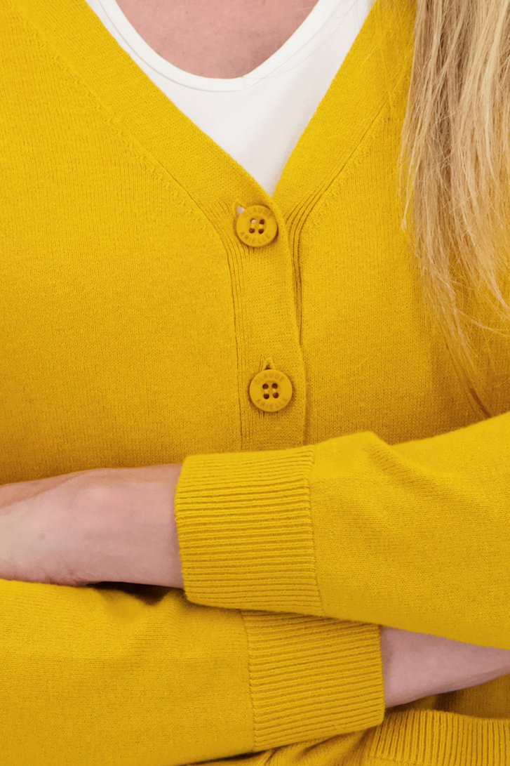 Okeren cardigan met ton-sur-ton knopen van Claude Arielle voor Dames