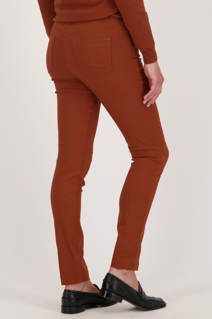 Oranjebruine stretchbroek met elastische taille van Claude Arielle voor Dames