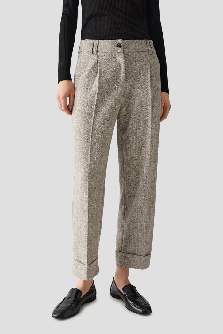 Le devant de Pantalon beige à motif chevrons de Opus pour Femmes