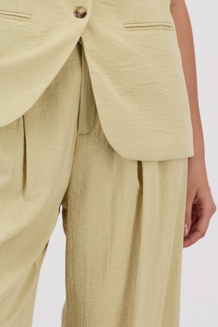 Détail de Pantalon beige ample à plis de JDY pour Femmes