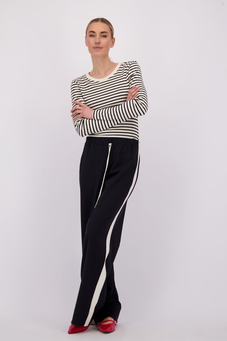 Le devant de Pantalon bleu foncé avec bande latérale de Marc O'Polo pour Femmes