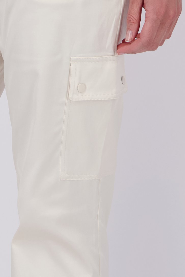 Pantalon cargo écru avec aspect soie de Barbara Lebek pour Femmes