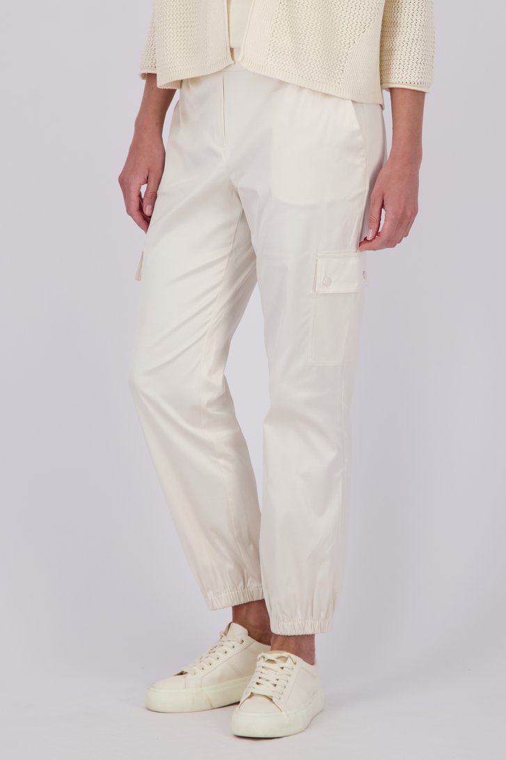 Pantalon cargo écru avec aspect soie de Barbara Lebek pour Femmes