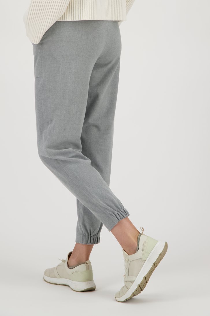 Pantalon gris clair avec taille élastiquée	 de Opus pour Femmes