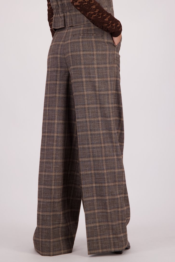 Le dos de Pantalon large à carreaux marron de Louise pour Femmes