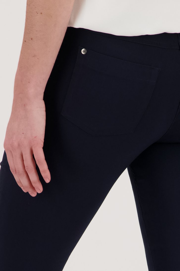 Pantalon stretch bleu foncé avec taille élastiquée de Claude Arielle pour Femmes