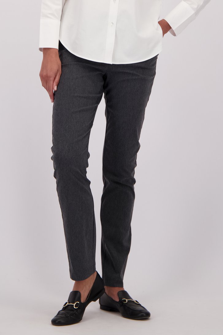 Détail de Pantalon stretch gris à taille élastique de Claude Arielle pour Femmes
