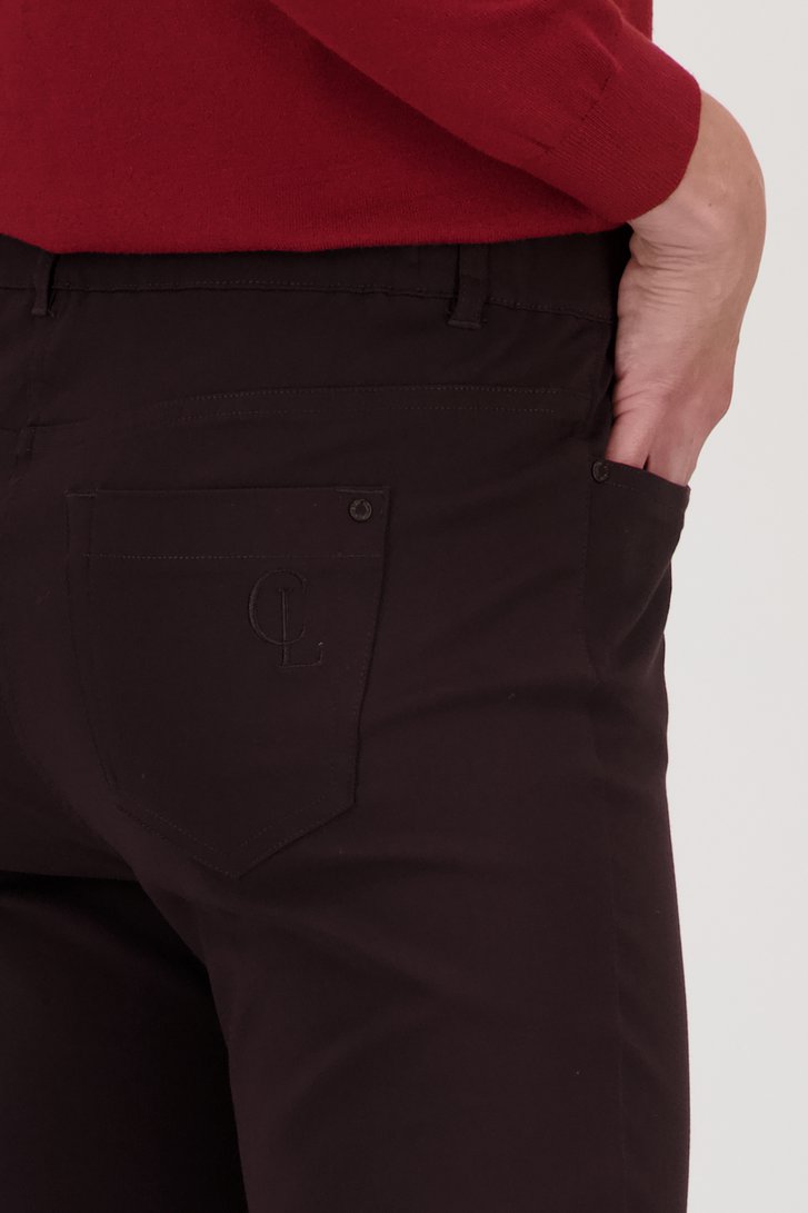 Pantalon stretch marron avec taille élastiquée de Claude Arielle pour Femmes