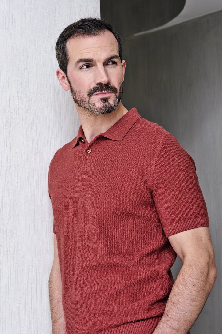 Le devant de Polo bordeaux à texture gaufrée de Upper East pour Hommes