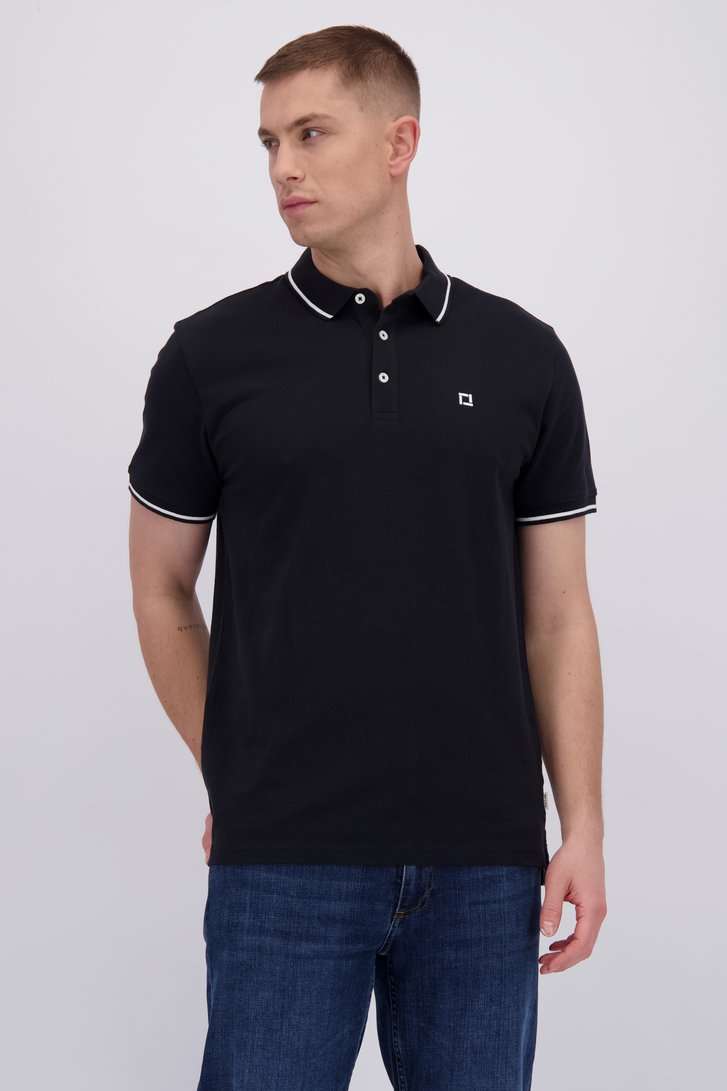 Le devant de Polo noir de Only & Sons pour Hommes