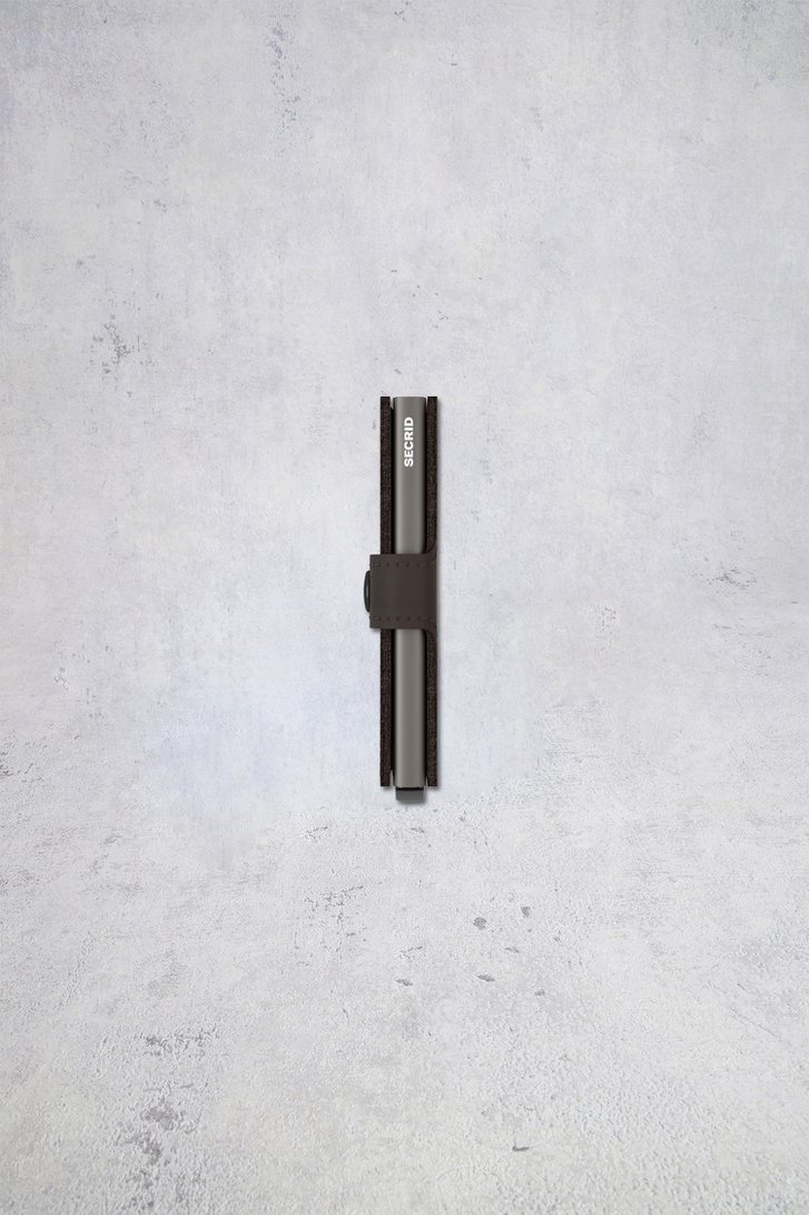 Le dos de Porte-cartes en cuir brun - Miniwallet matte de Secri pour Hommes
