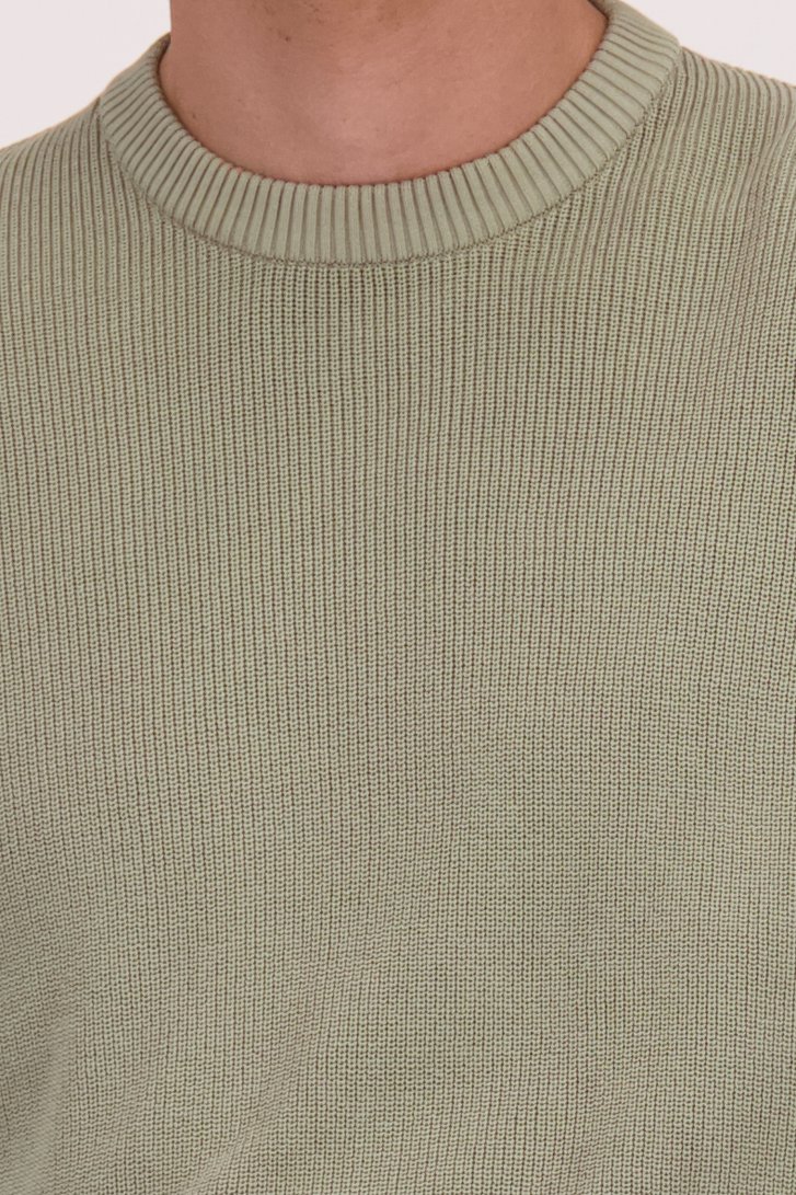 Détail de Pull à col rond vert clair de Ravøtt pour Hommes