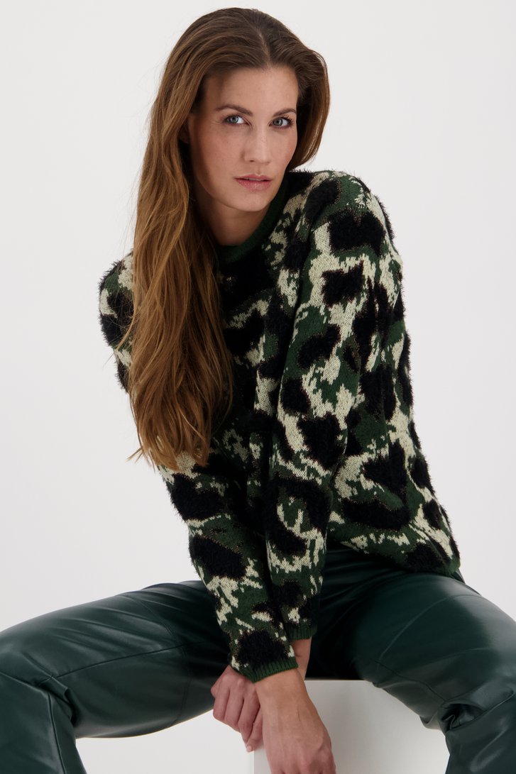 Pull à motif kaki en noir et écru de Louise pour Femmes