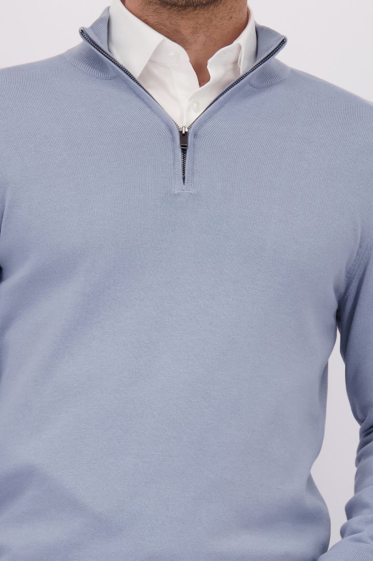 Détail de Pull bleu clair à col zippé de Michaelis pour Hommes