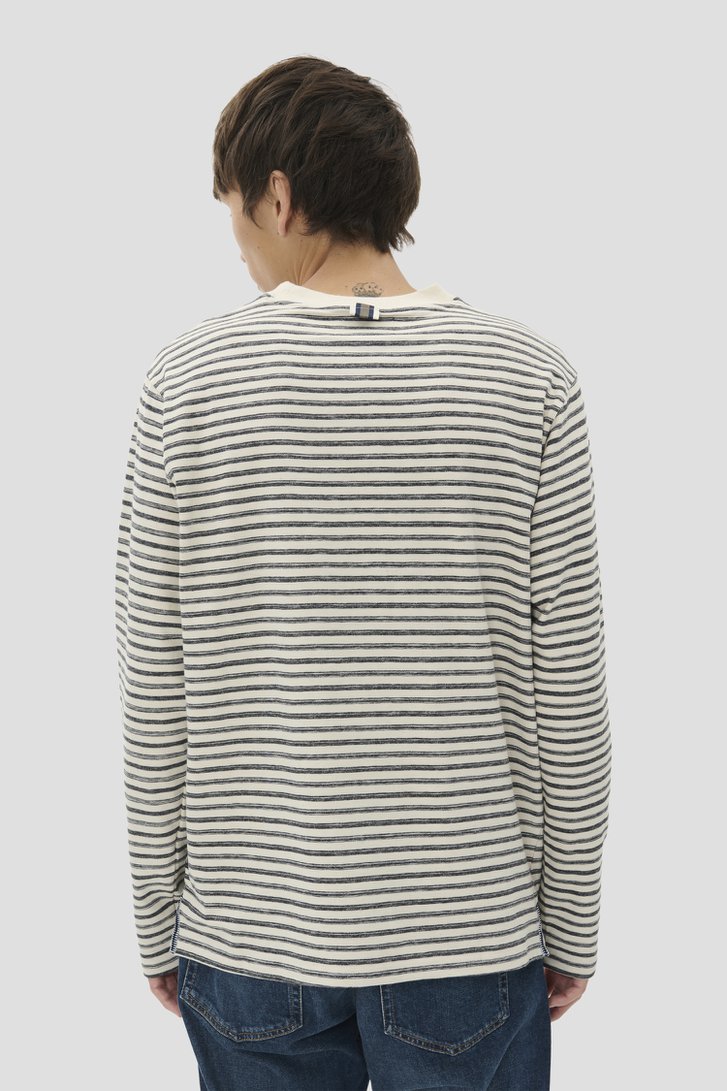 Le dos de Pull écru à motif rayé gris de Matinique pour Hommes
