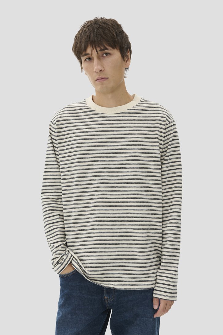 Le devant de Pull écru à motif rayé gris de Matinique pour Hommes