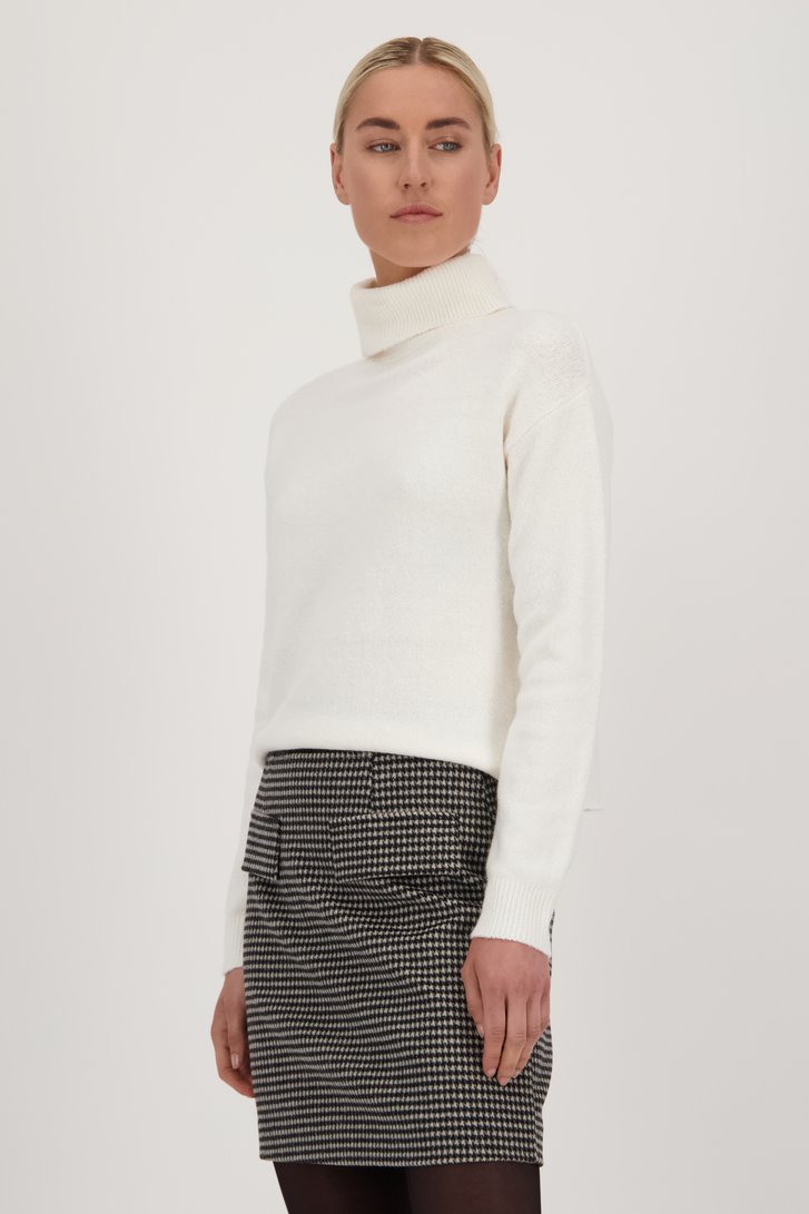 Le dos de Pull écru doux à col roulé - Louise x Tine de Louise pour Femmes