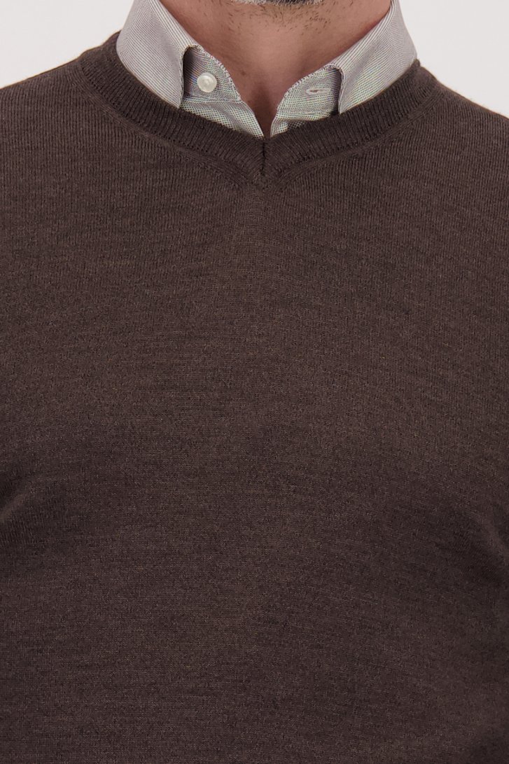 Détail de Pull en laine brun foncé à col V de Dansaert Black Premium pour Hommes