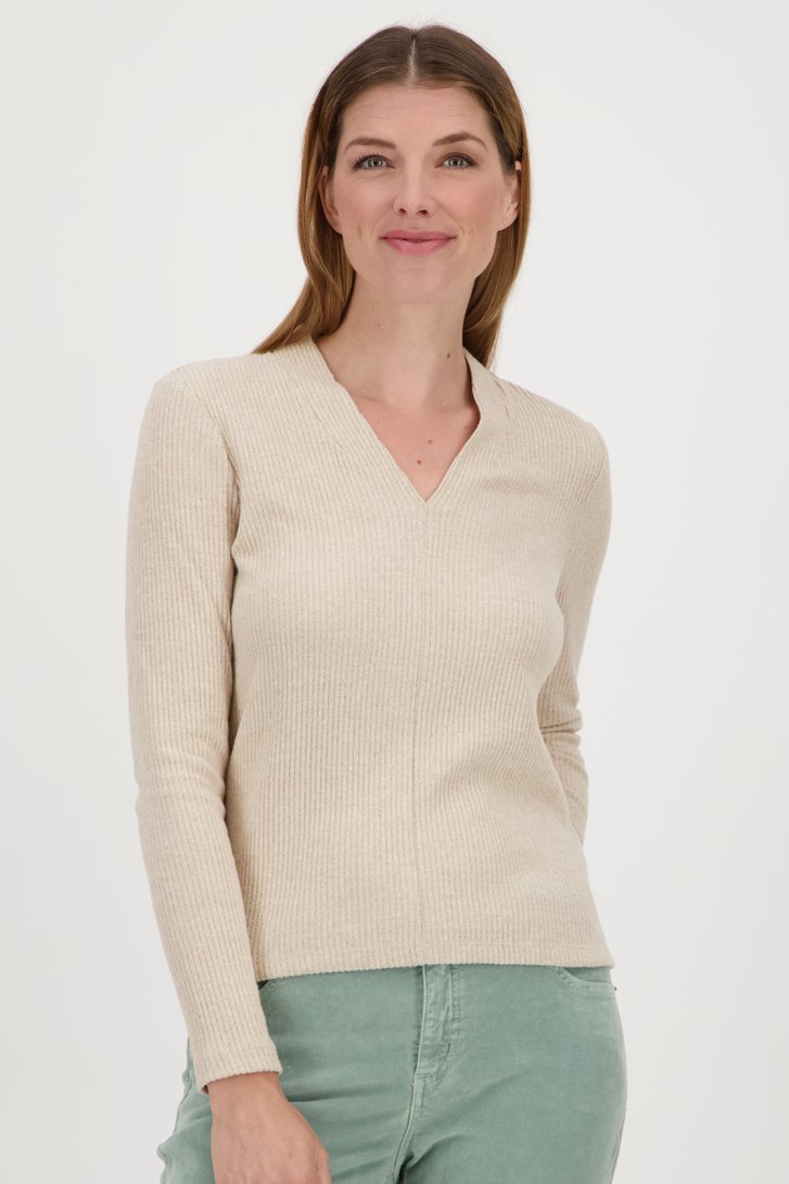 Le devant de Pull fin beige	 de Opus pour Femmes