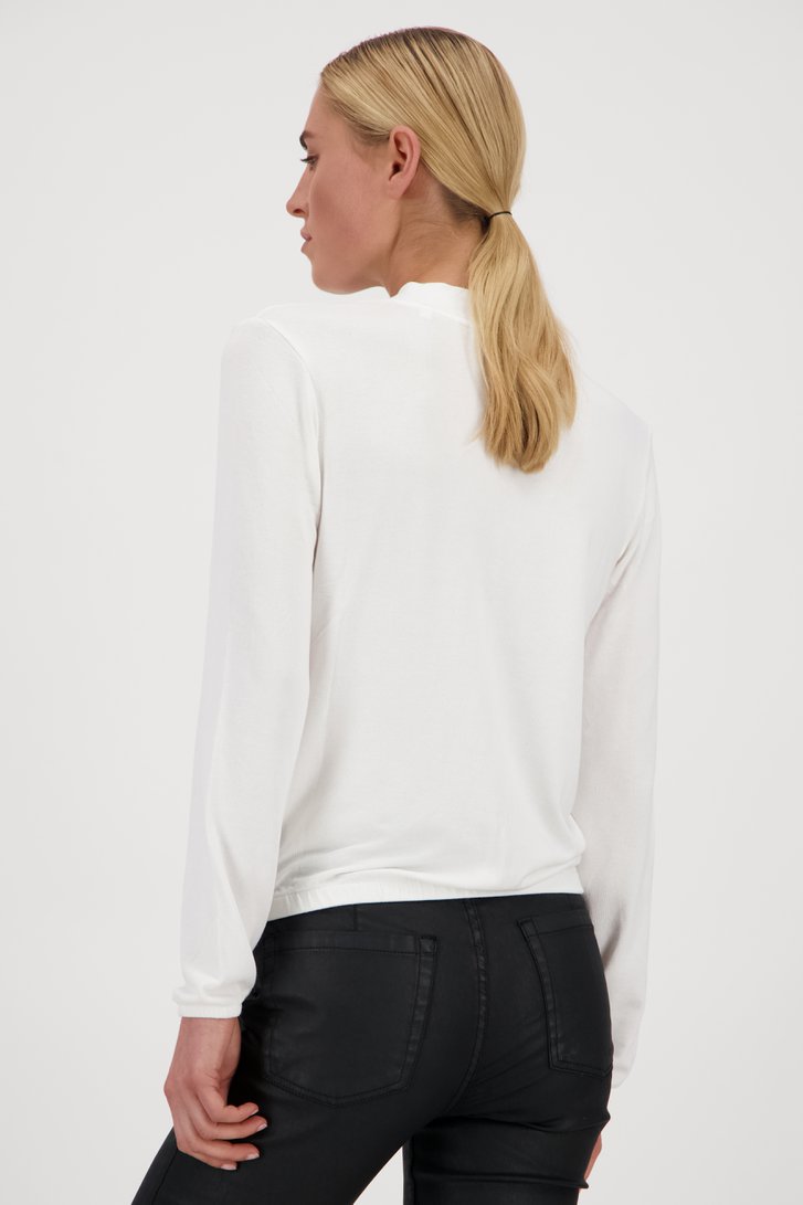 Pull fin écru avec encolure en V	 de Opus pour Femmes