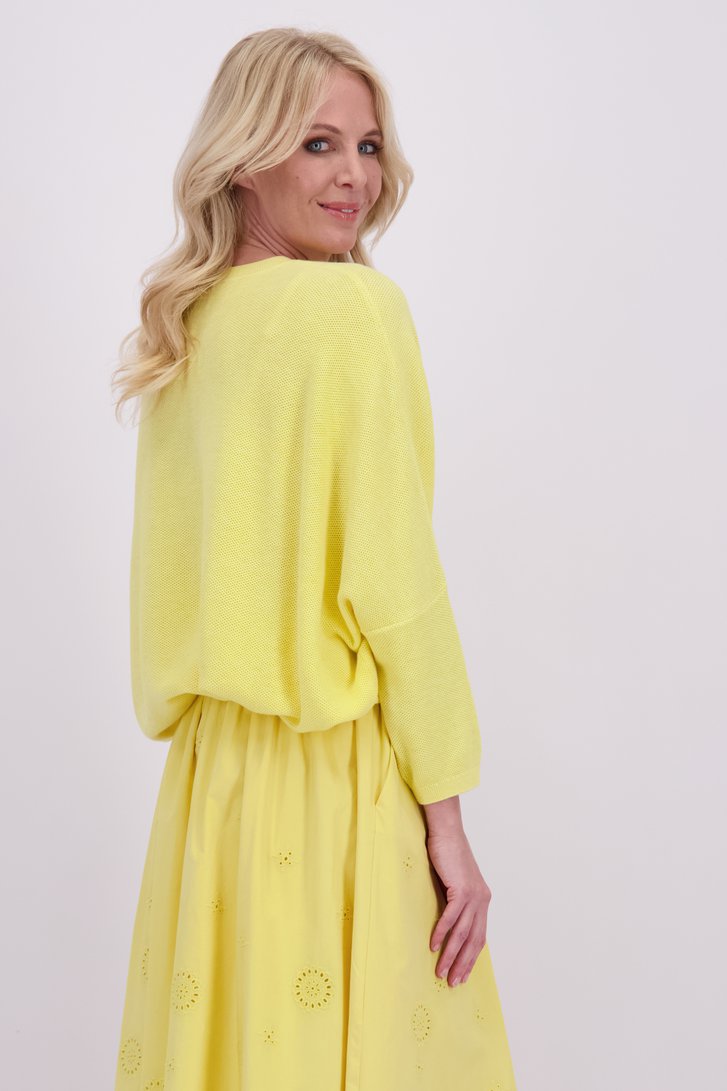 Le dos de Pull jaune  de AC by Annelien Coorevits pour Femmes