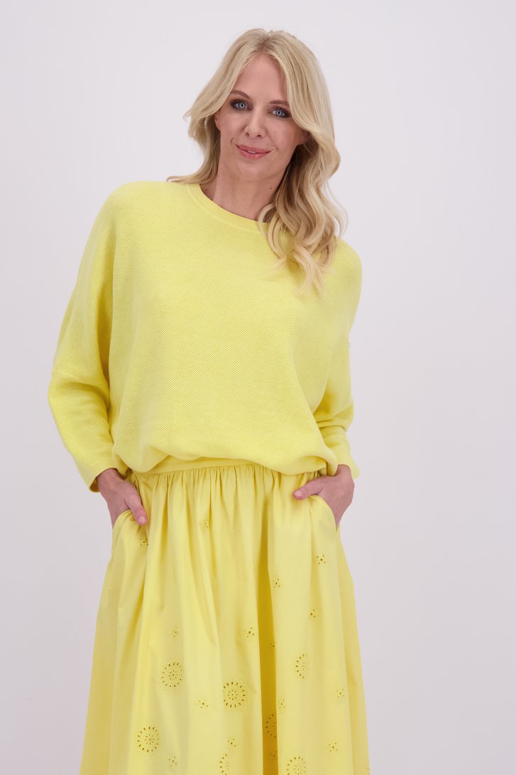 Le devant de Pull jaune  de AC by Annelien Coorevits pour Femmes