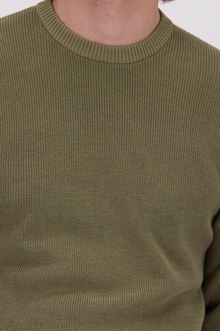 Détail de Pull kaki à col rond de Ravøtt pour Hommes