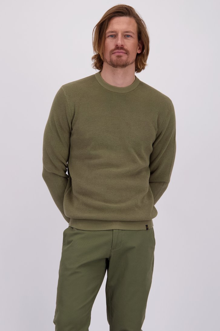 Le devant de Pull kaki à col rond de Ravøtt pour Hommes