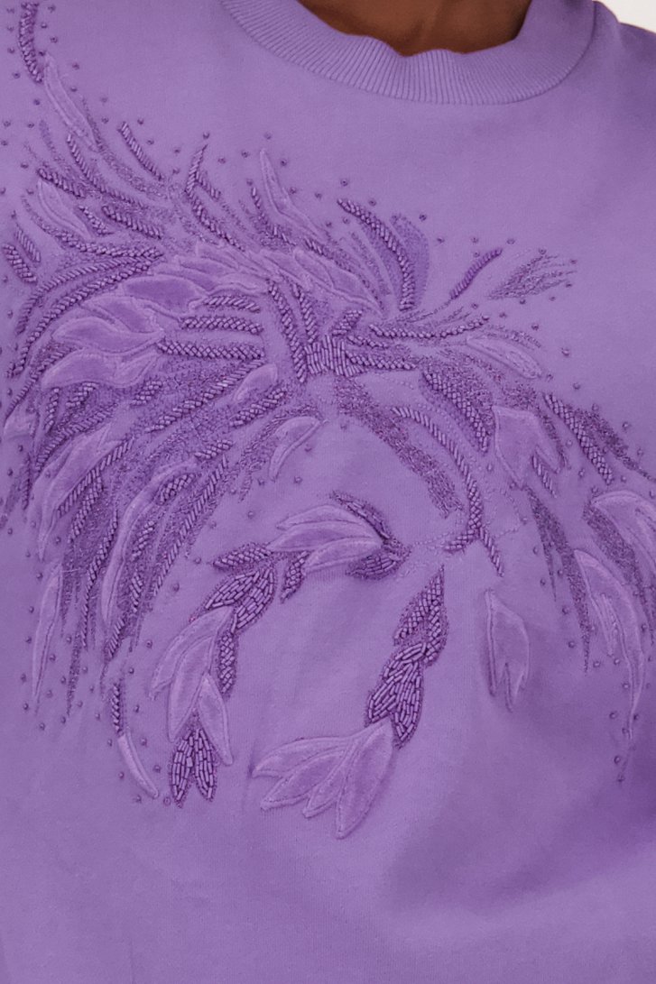 Pull lilas avec motif perlé de Louise pour Femmes
