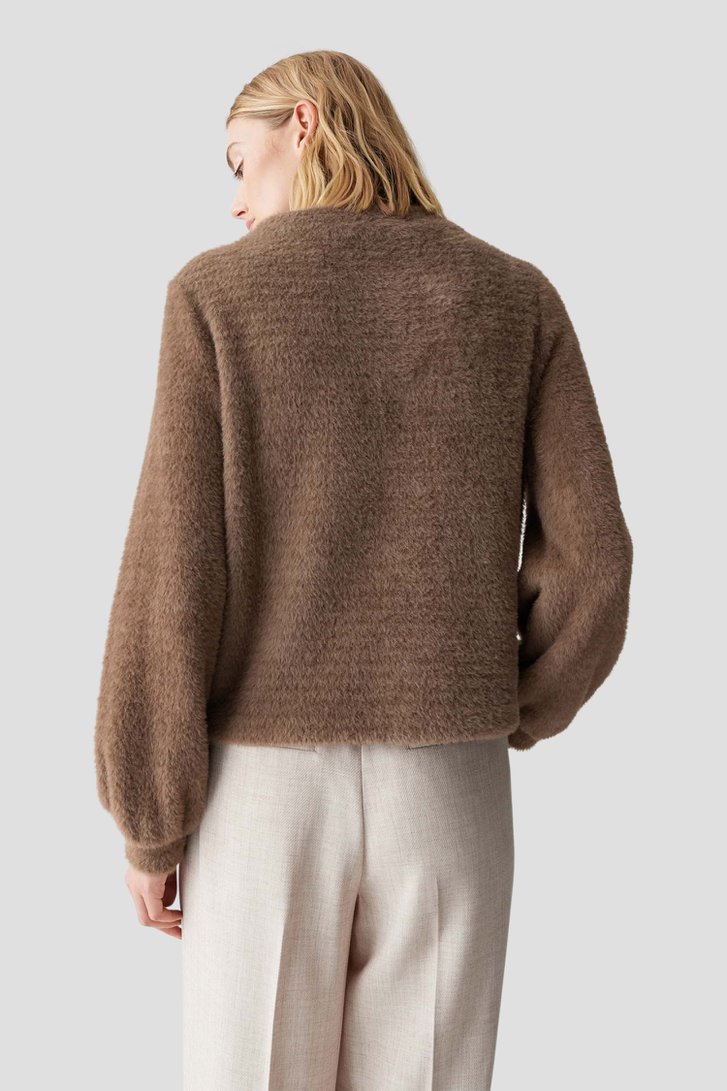 Le dos de Pull marron en tissu teddy de Opus pour Femmes