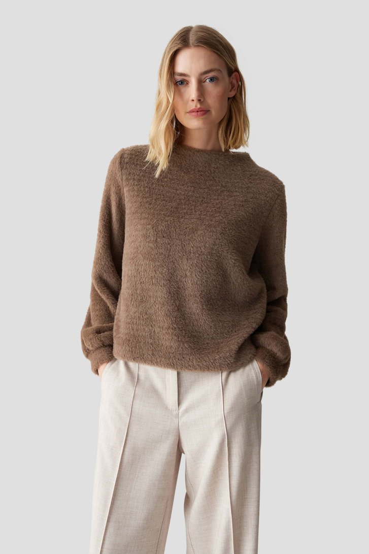 Le devant de Pull marron en tissu teddy de Opus pour Femmes