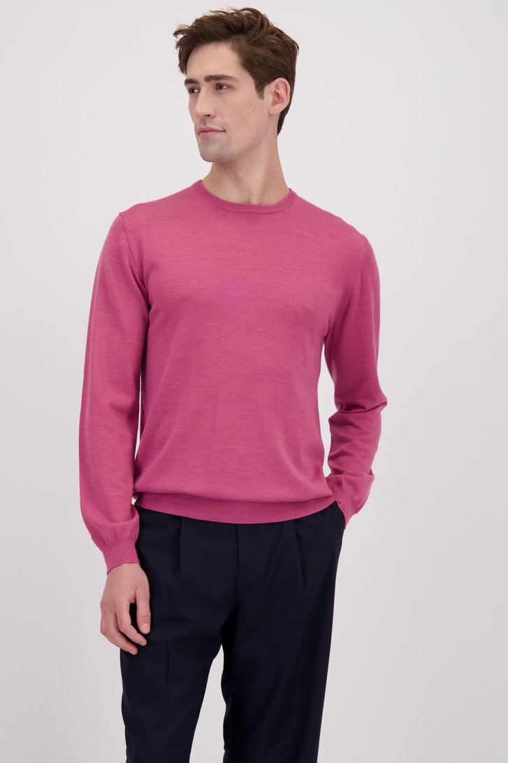 Le devant de Pull rose en laine mérinos à col rond de Matinique pour Hommes