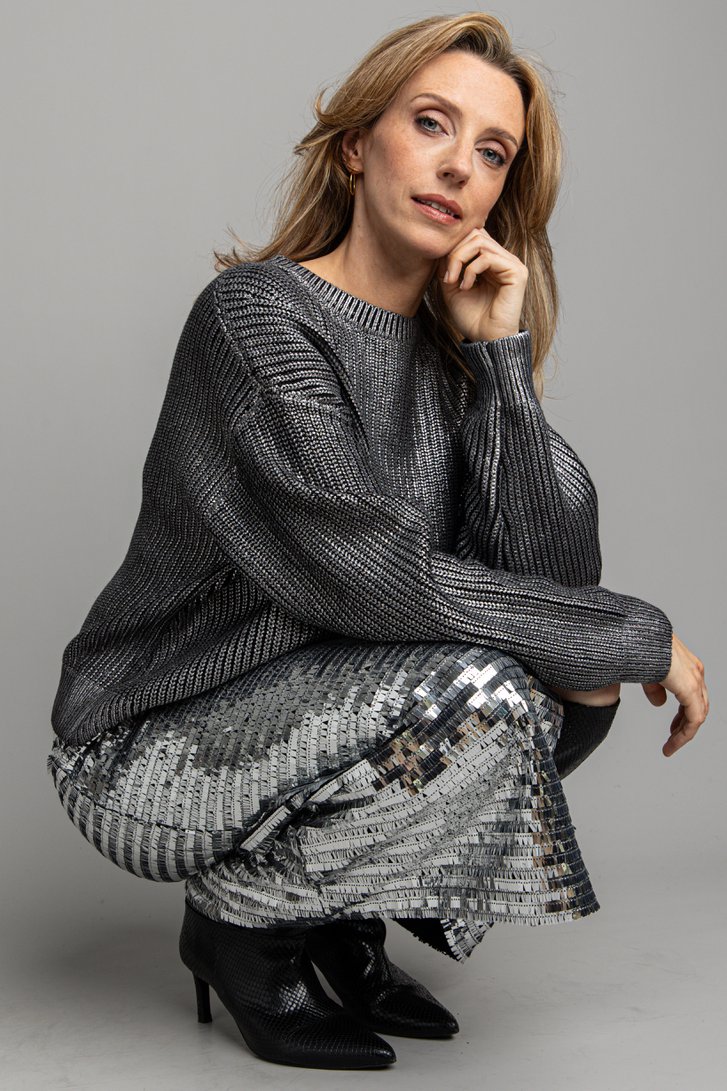 Le devant de Pull tricoté gris argenté de Louise pour Femmes
