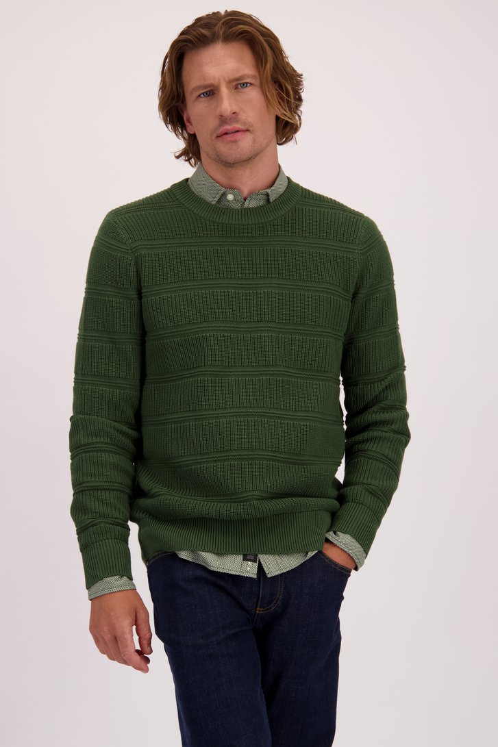 Le devant de Pull vert foncé à rayures tricotées de Ravøtt pour Hommes